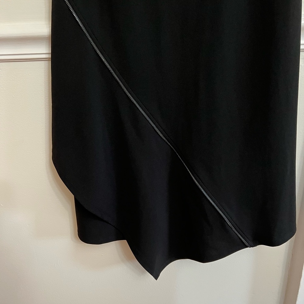 DKNY ASYMMETRIC ROUND NECK BLACK DRESS Size MEDIUM - Picture 15 of 17